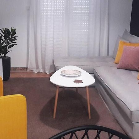 아테네 Elegant & Charming Apt. In The Hilton Area 아파트 외부 사진