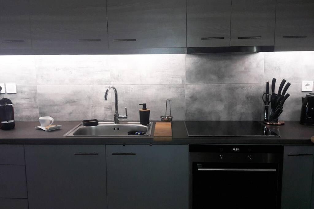 아테네 Elegant & Charming Apt. In The Hilton Area 아파트 외부 사진