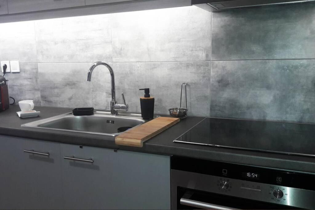 아테네 Elegant & Charming Apt. In The Hilton Area 아파트 외부 사진